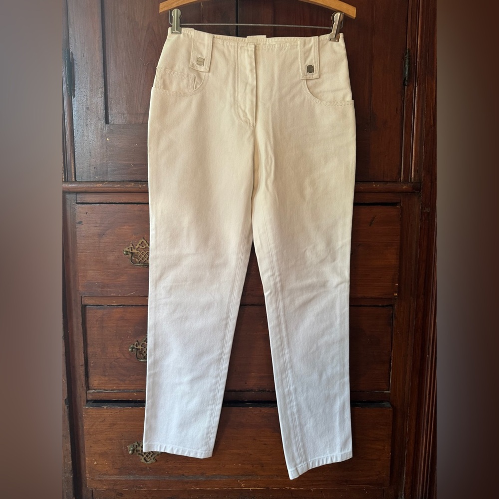 Y2K CHANEL 27x28 Women's white 100% cotton Jeans